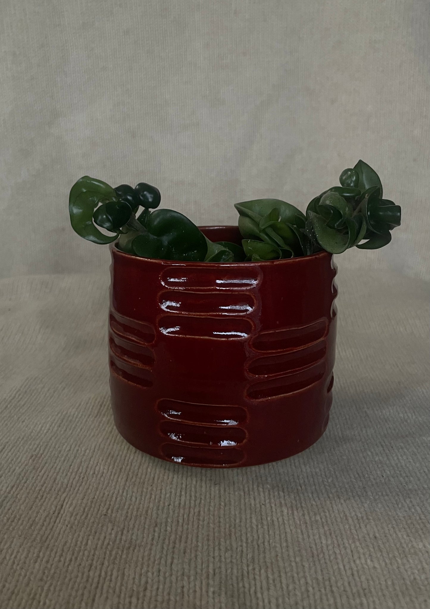 4" Carved Plant Pot